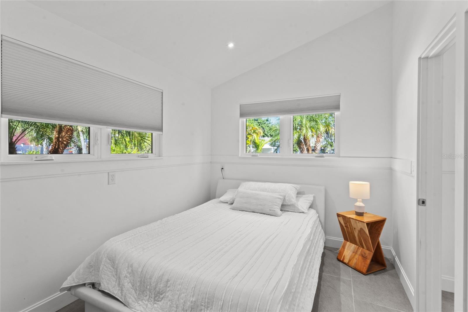 LONGBOAT KEY - Residential