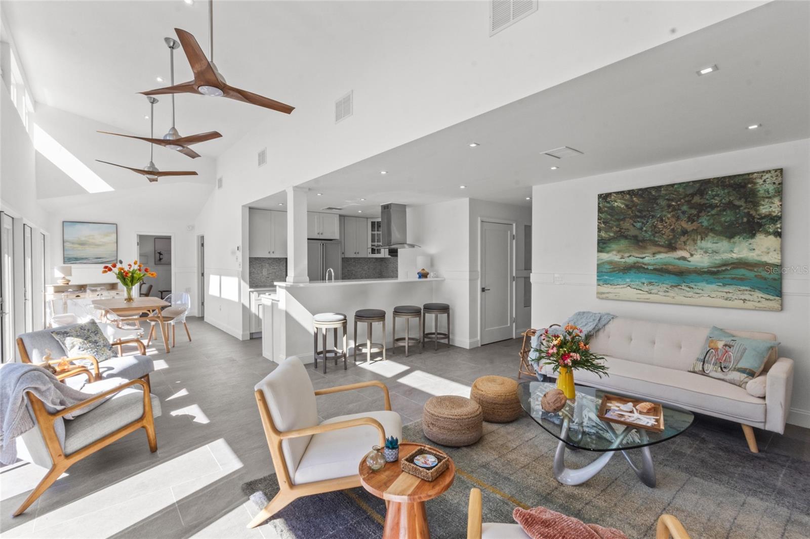 LONGBOAT KEY - Residential