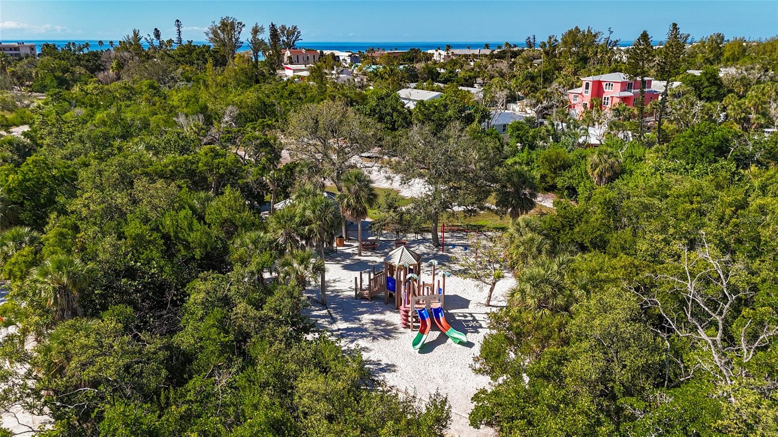 LONGBOAT KEY - Residential