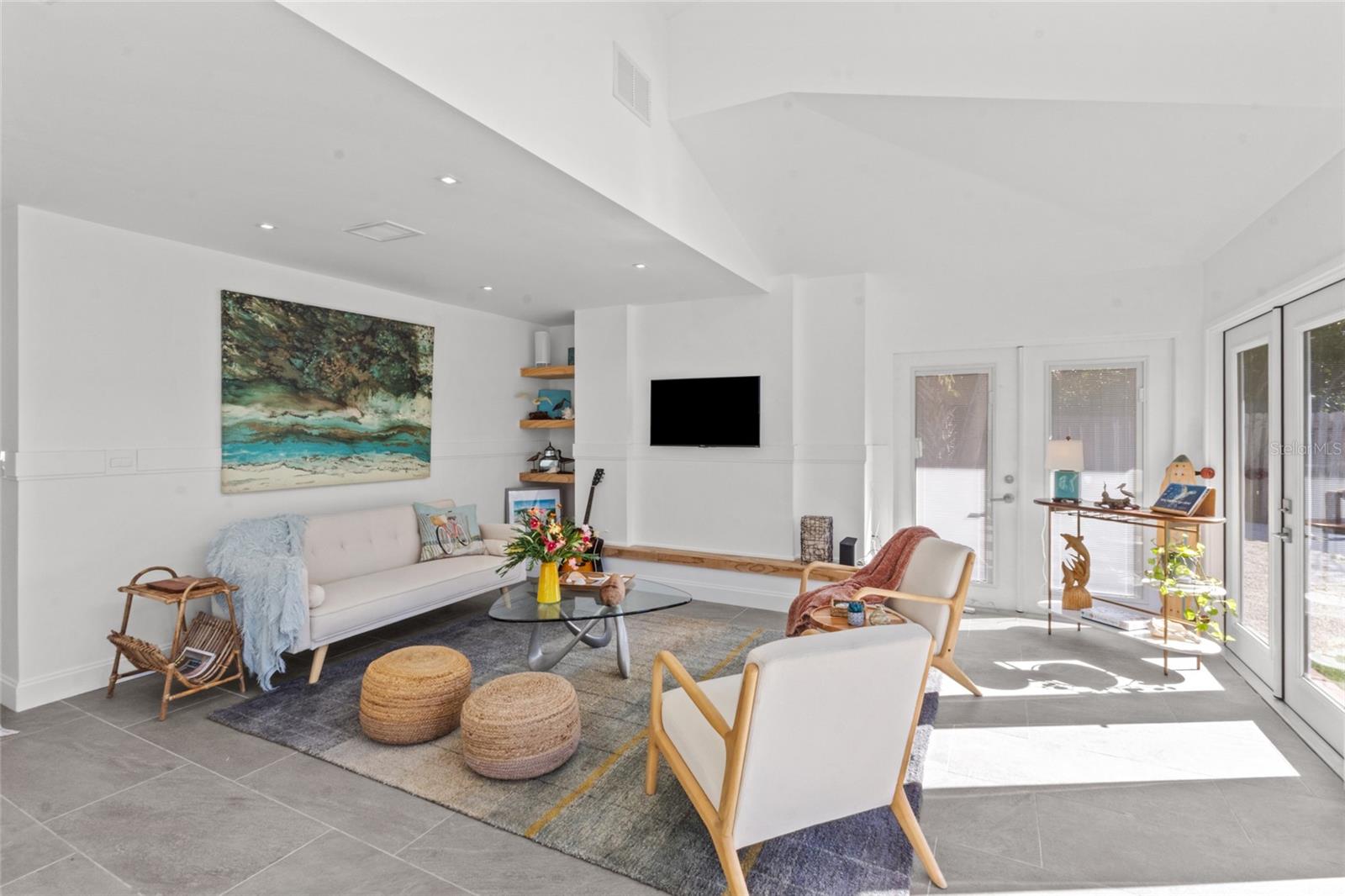 LONGBOAT KEY - Residential