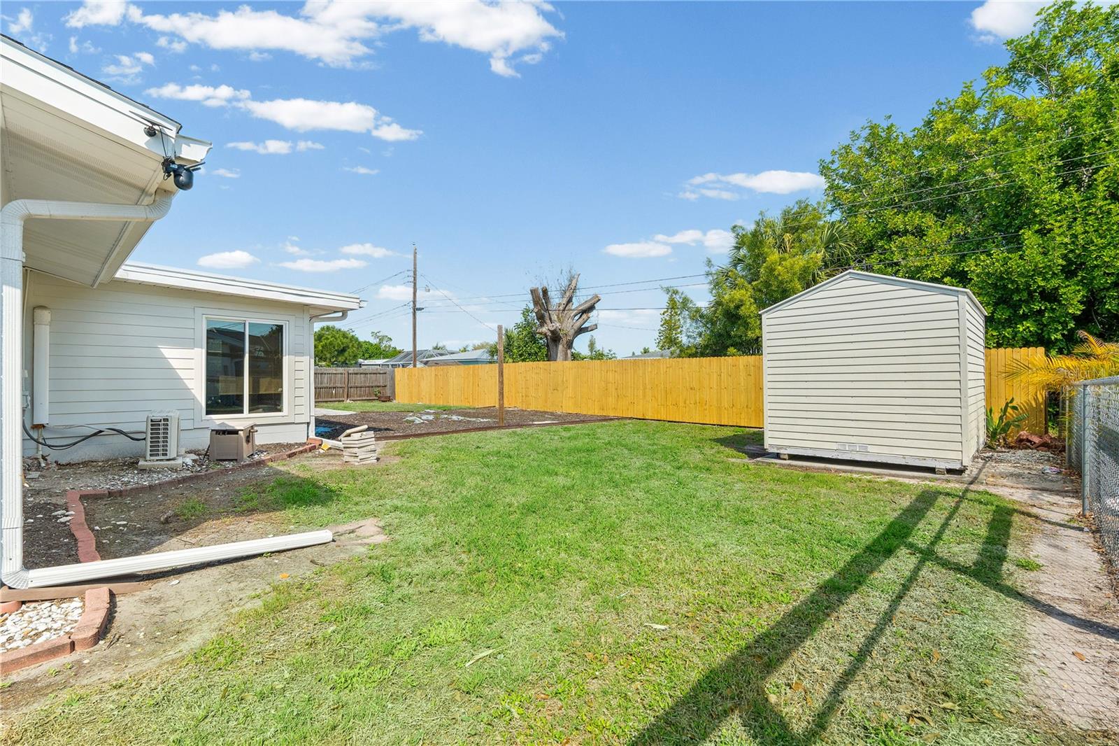 TANGELO PARK FIRST ADD - Residential