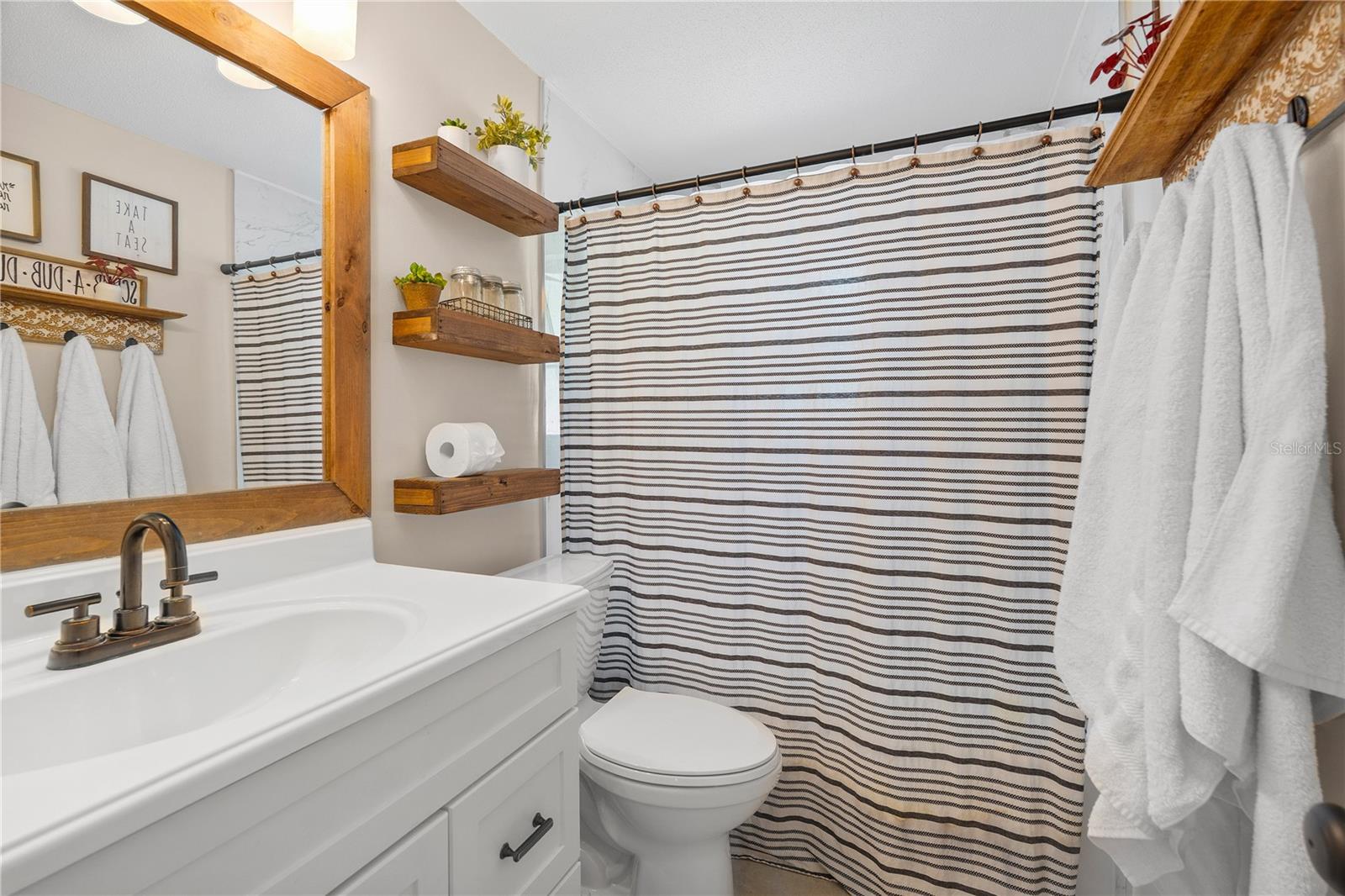 TANGELO PARK FIRST ADD - Residential