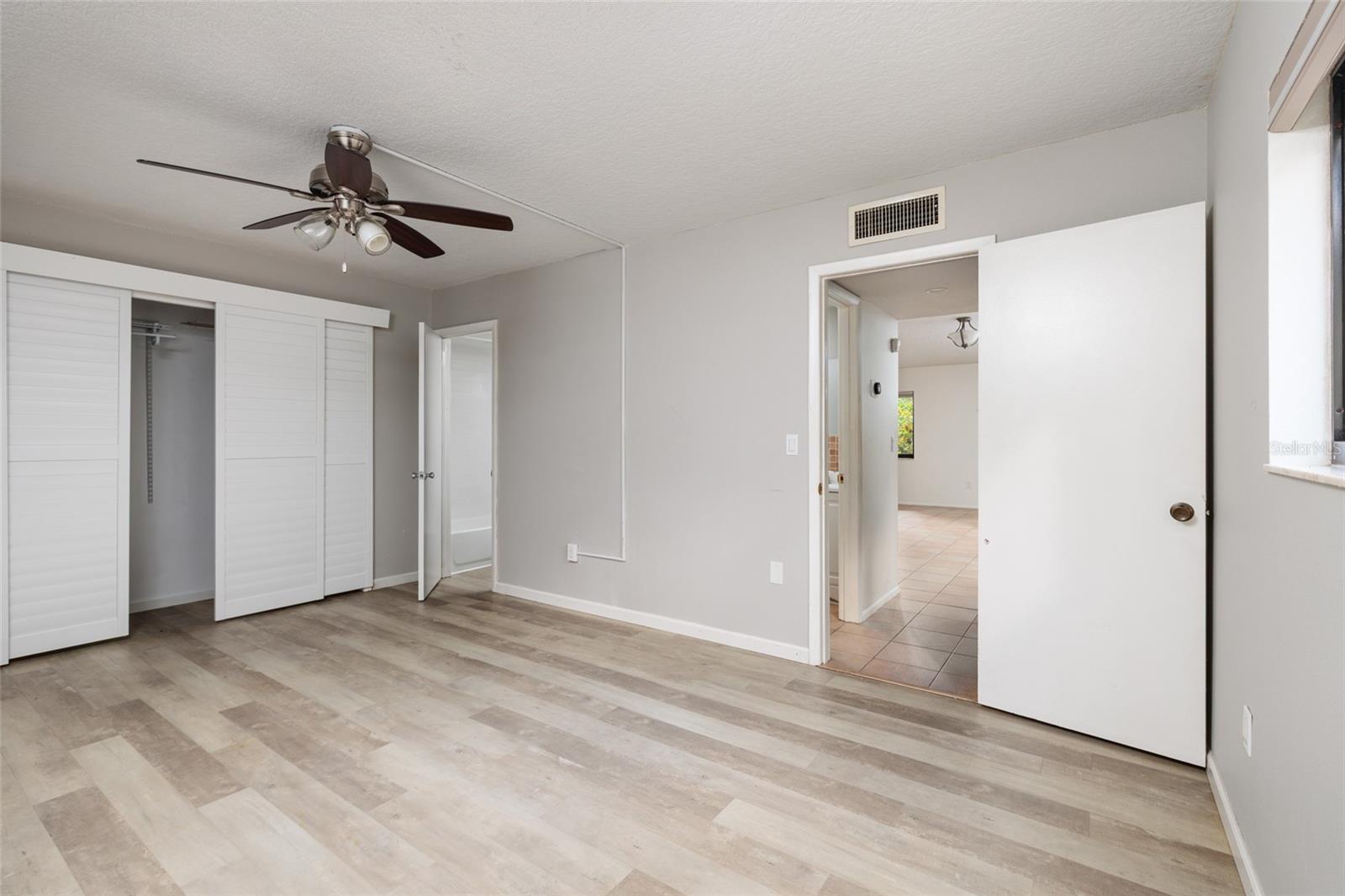 RAINTREE VILLAGE CONDO N - Residential