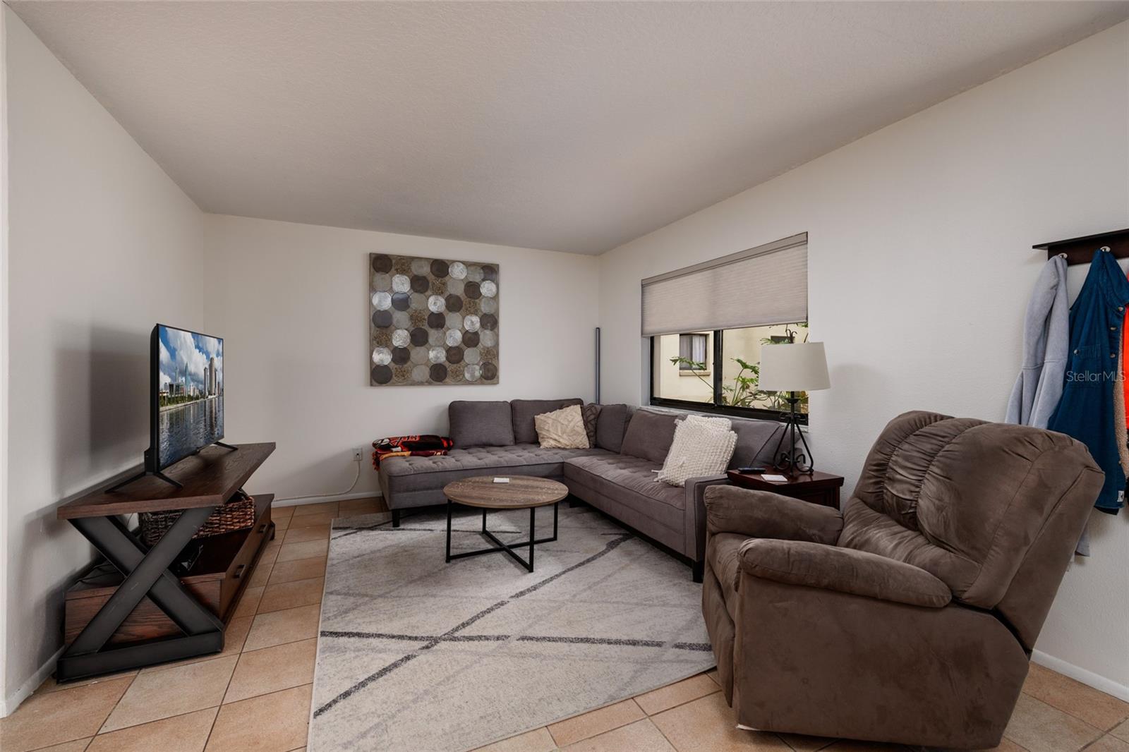 RAINTREE VILLAGE CONDO N - Residential