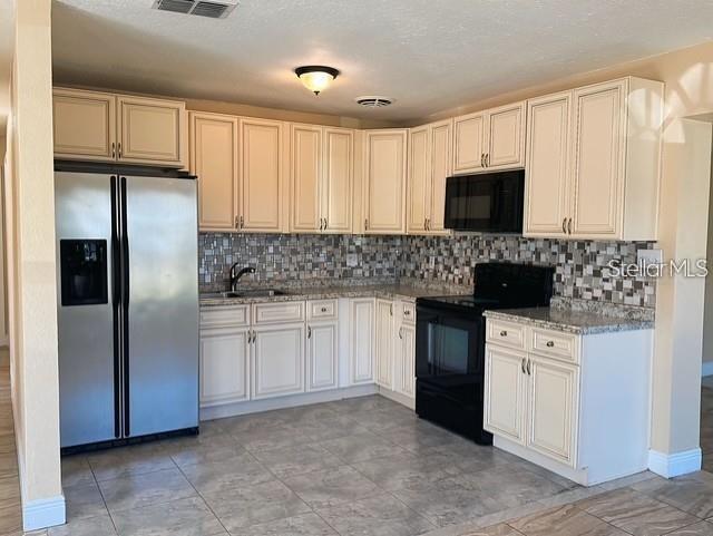 TANGELO PARK SEC 02 - Residential Lease