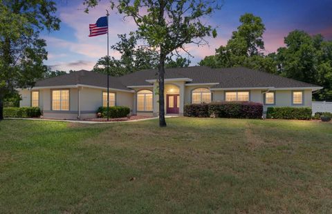 Photo of 6279 SE 8th Ln, Ocala, FL 34472 (MLS # OM695505)