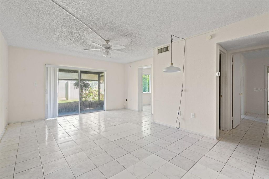 Photo of 1146 King Arthur Court #101, Dunedin, FL 34698 (MLS # TB8434848)