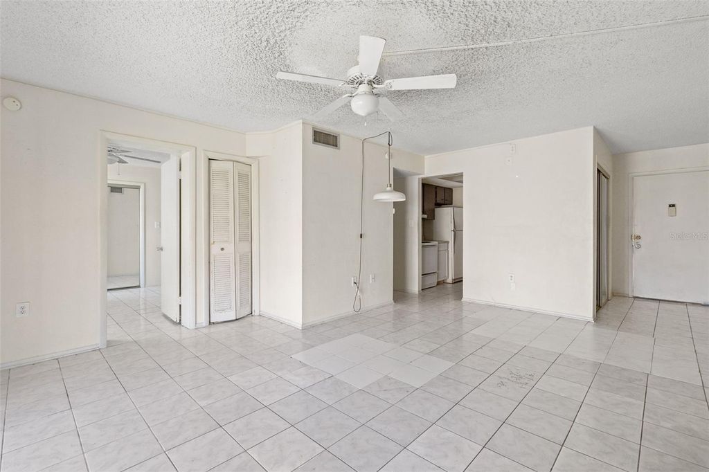 Photo of 1146 King Arthur Court #101, Dunedin, FL 34698 (MLS # TB8434848)