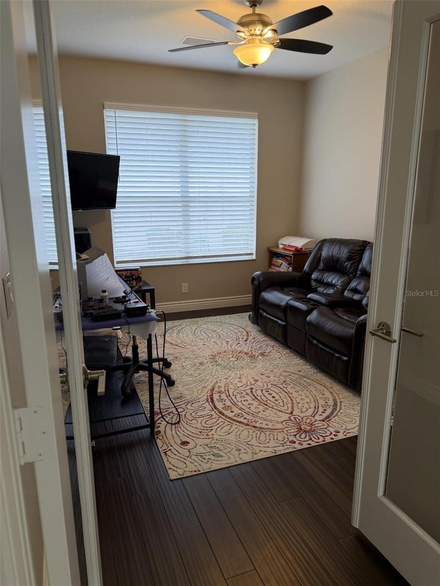 RIVER HILLS COUNTRY CLUB PARCE - Residential