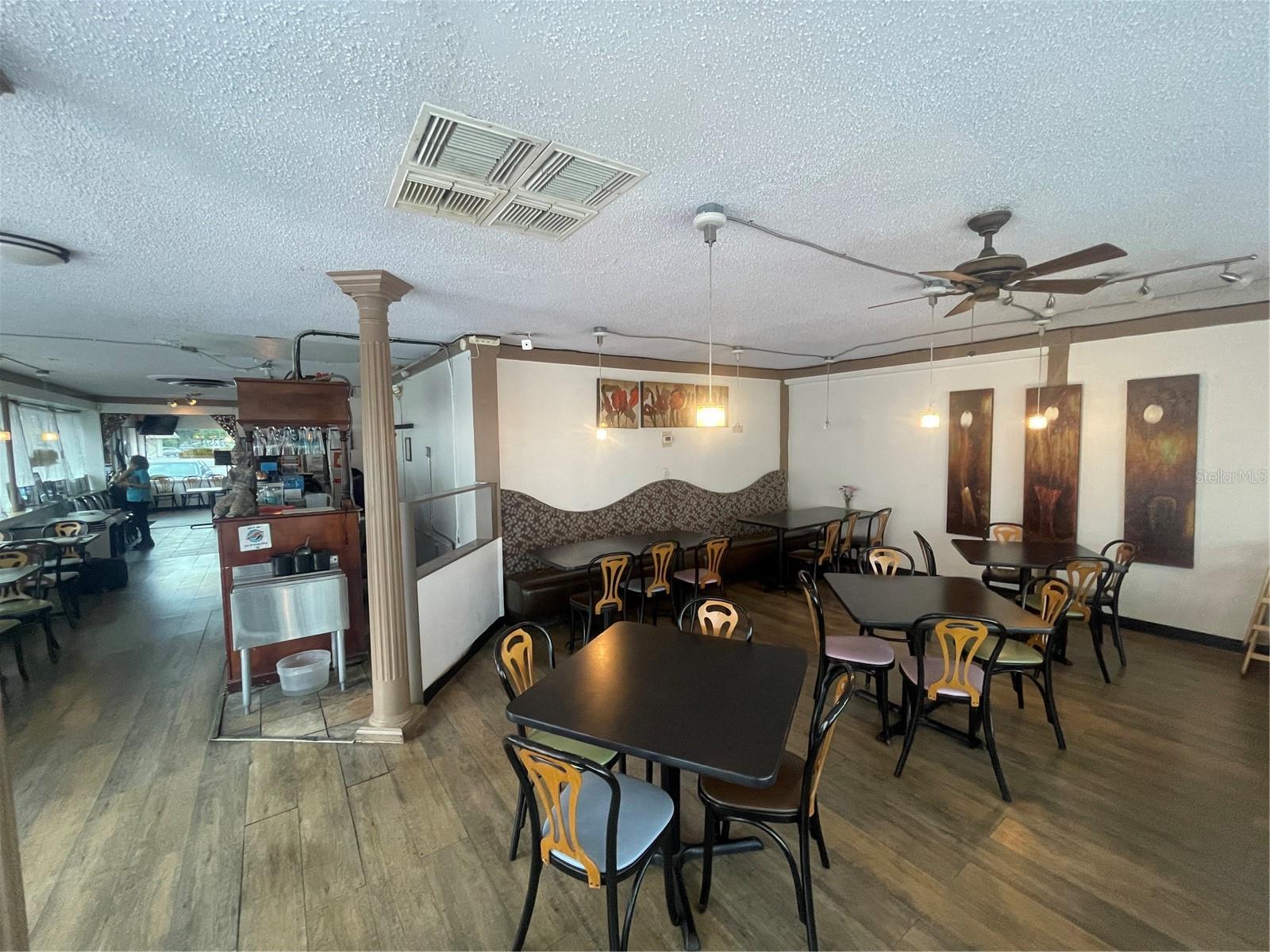 5325 EDGEWATER DRIVE