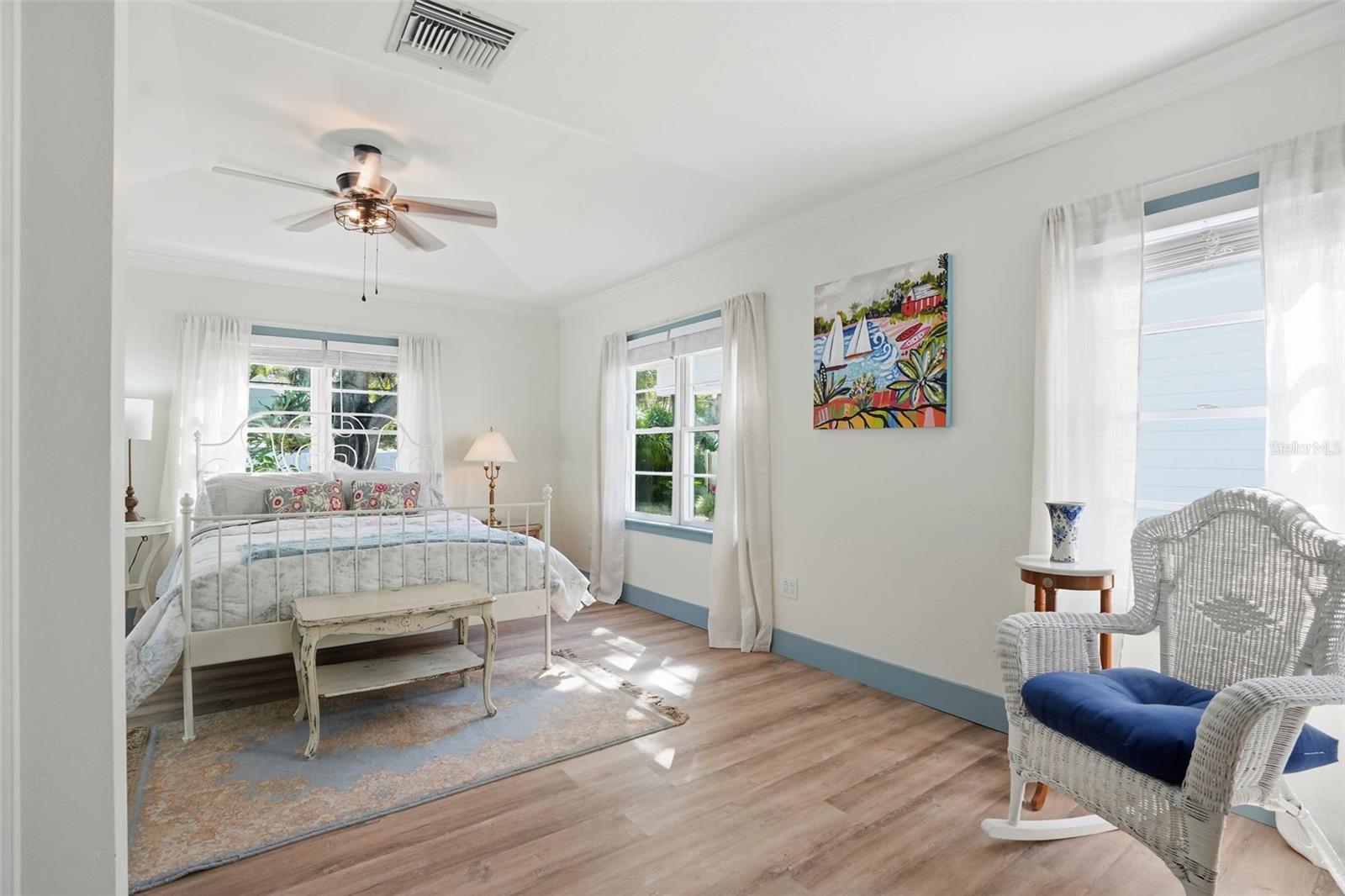 MANDALAY SUB - Residential Lease