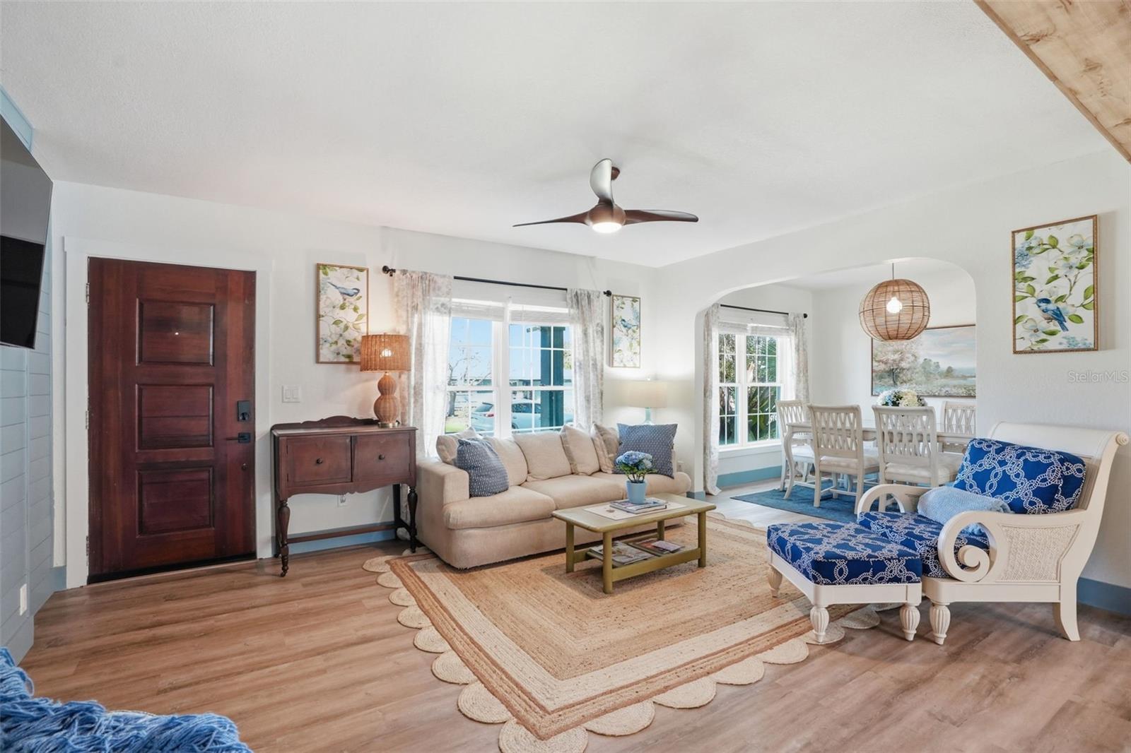 MANDALAY SUB - Residential Lease