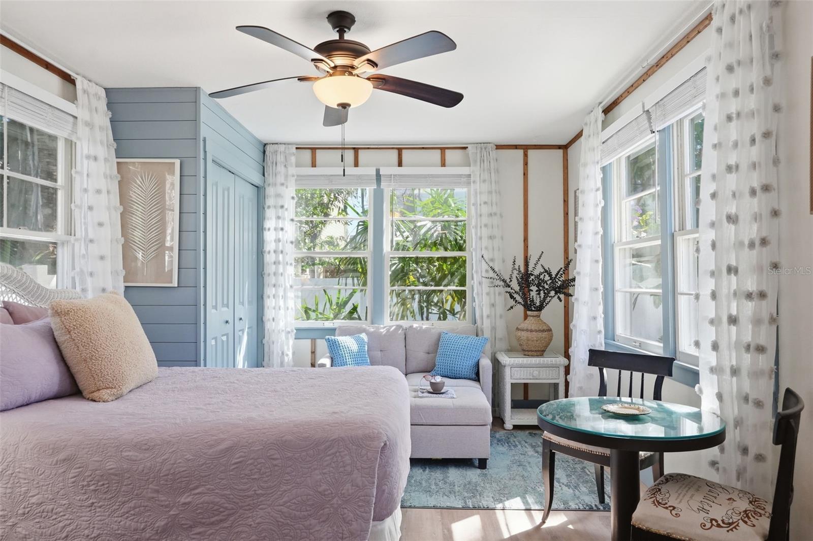 MANDALAY SUB - Residential Lease