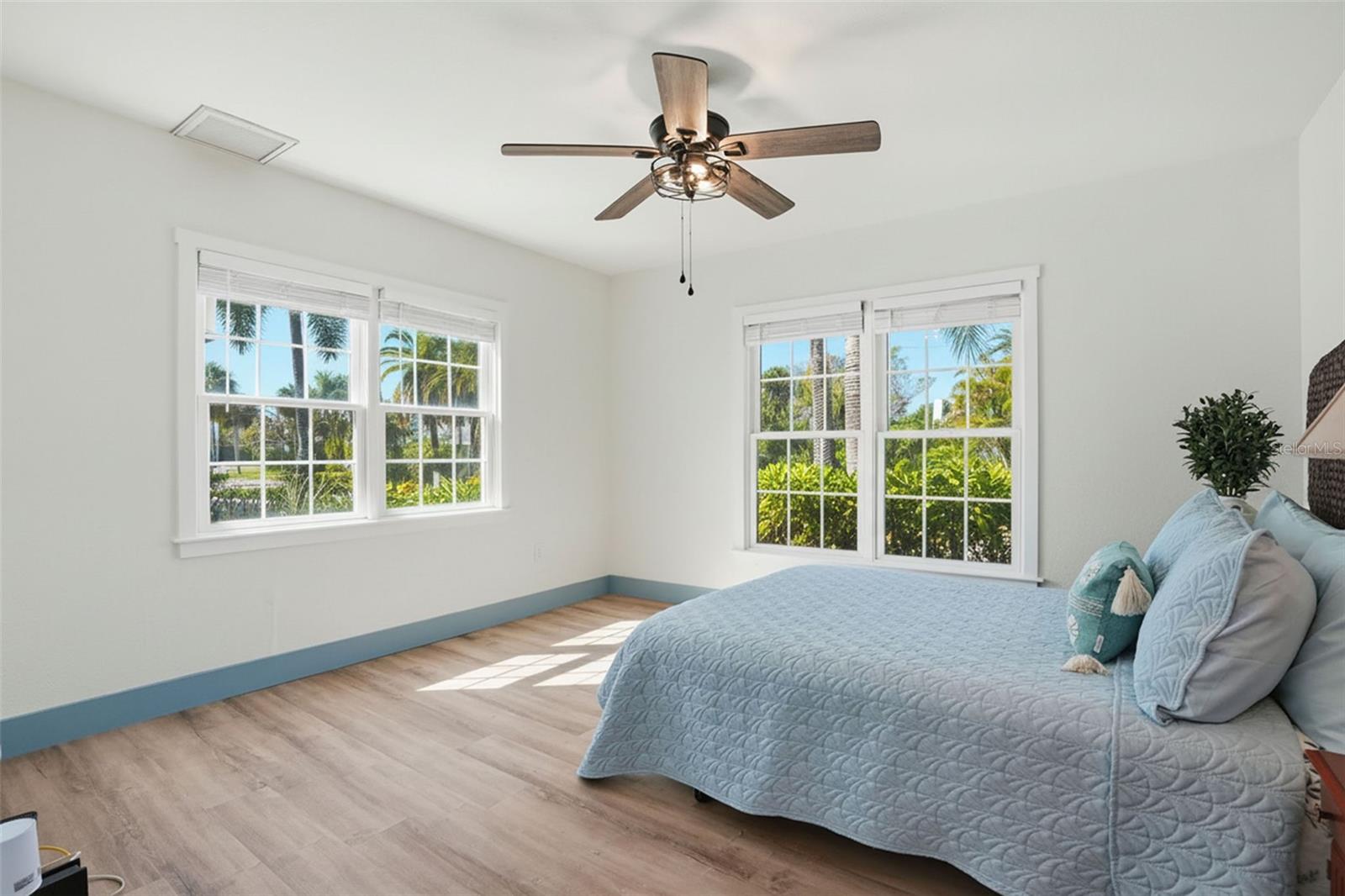 MANDALAY SUB - Residential Lease