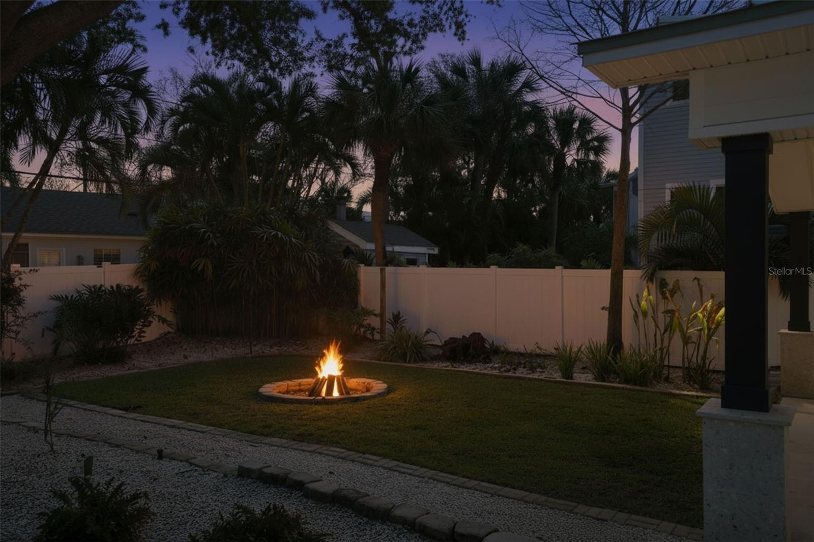 MANDALAY SUB - Residential Lease