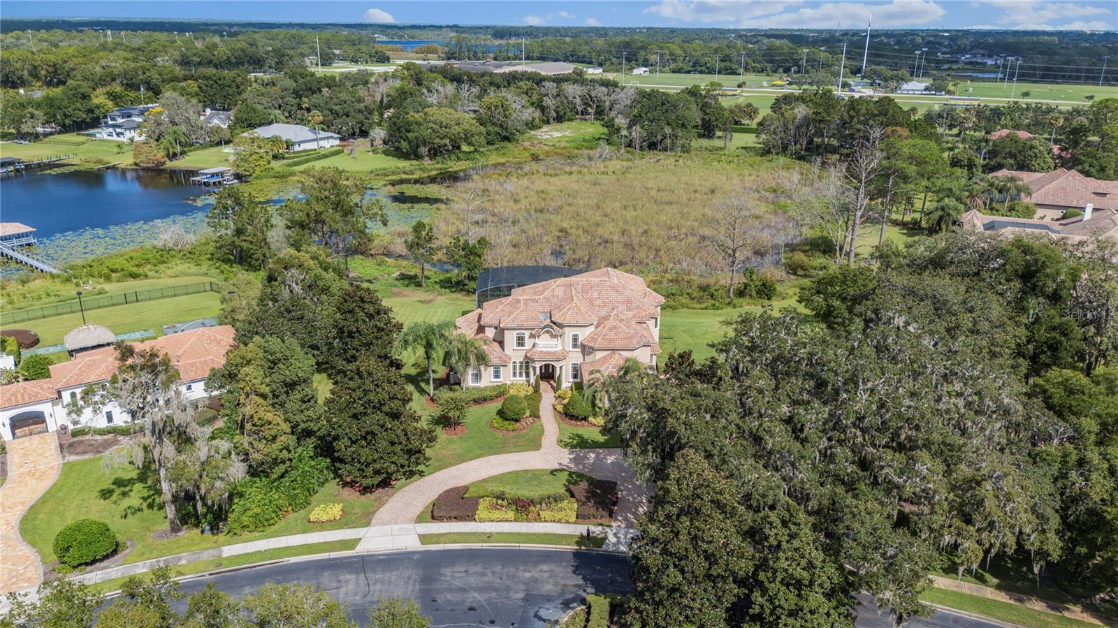 LAKE MARKHAM PRESERVE - Residential