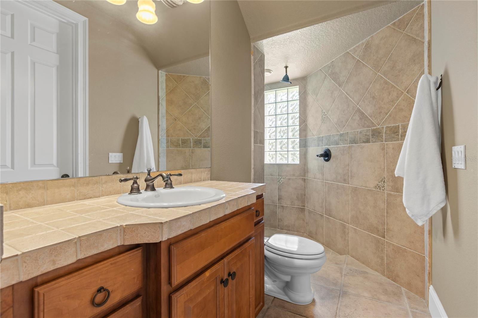 LAKE MARKHAM PRESERVE - Residential