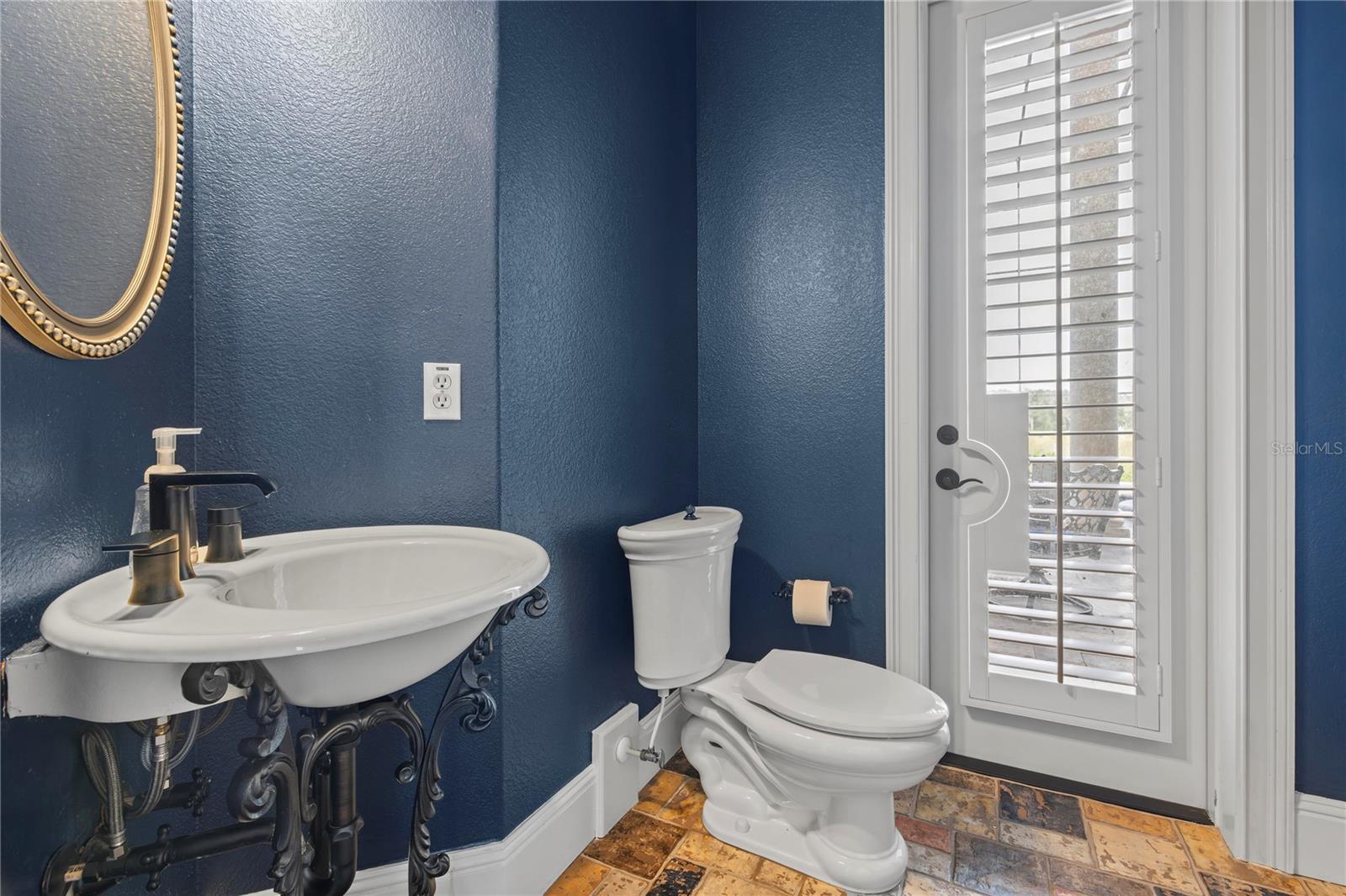 LAKE MARKHAM PRESERVE - Residential