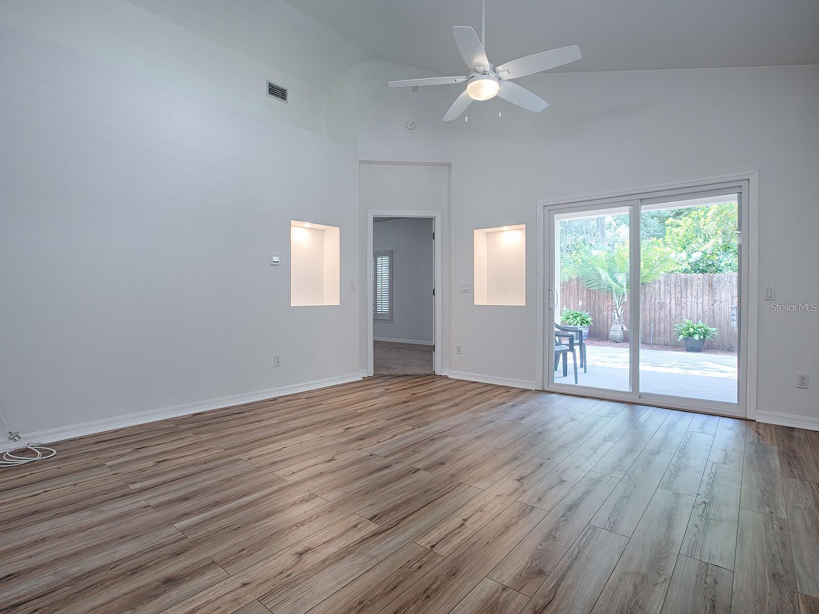 COUNTRY CLUB OF MOUNT DORA PH 02-9 - Residential