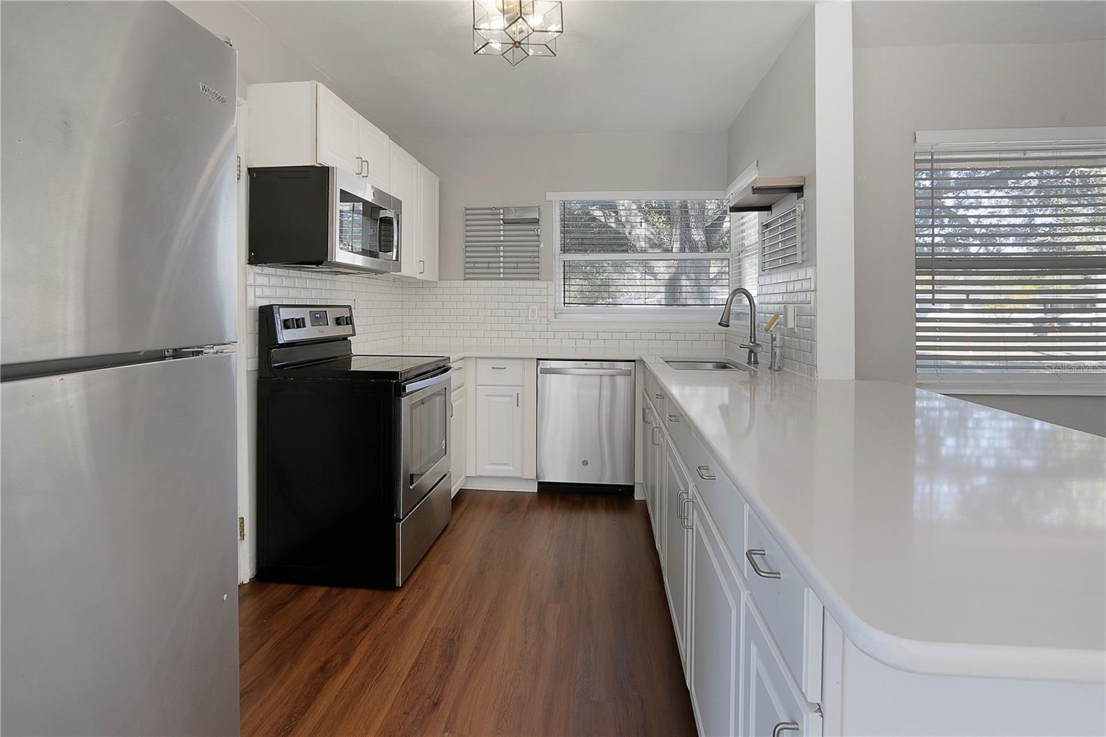 5202 LAKE HOWELL ROAD