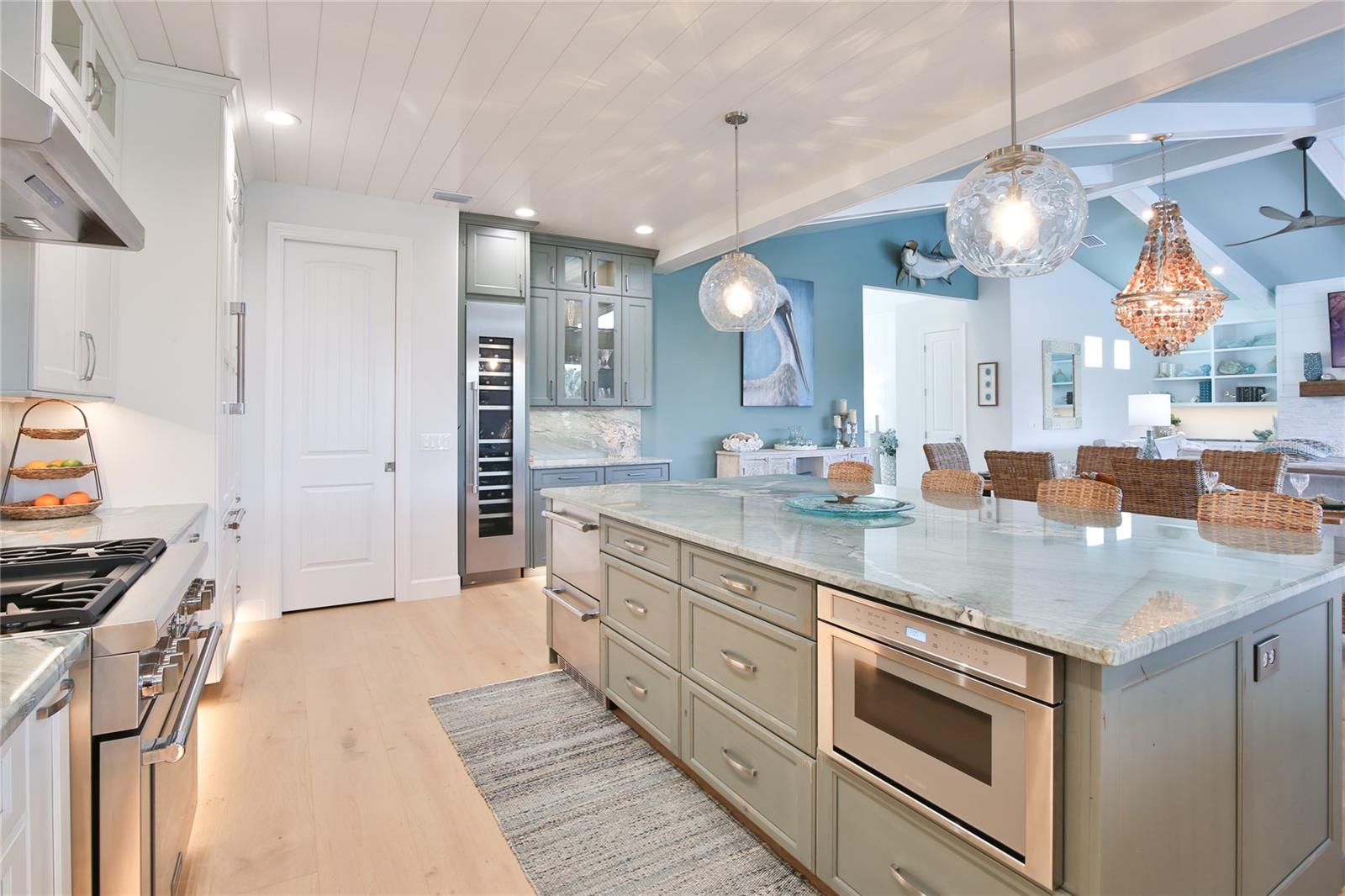 SARASOTA BEACH - Residential