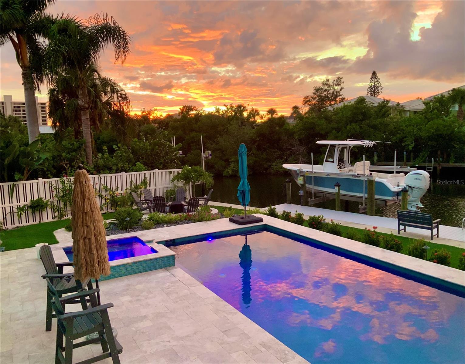 SARASOTA BEACH - Residential