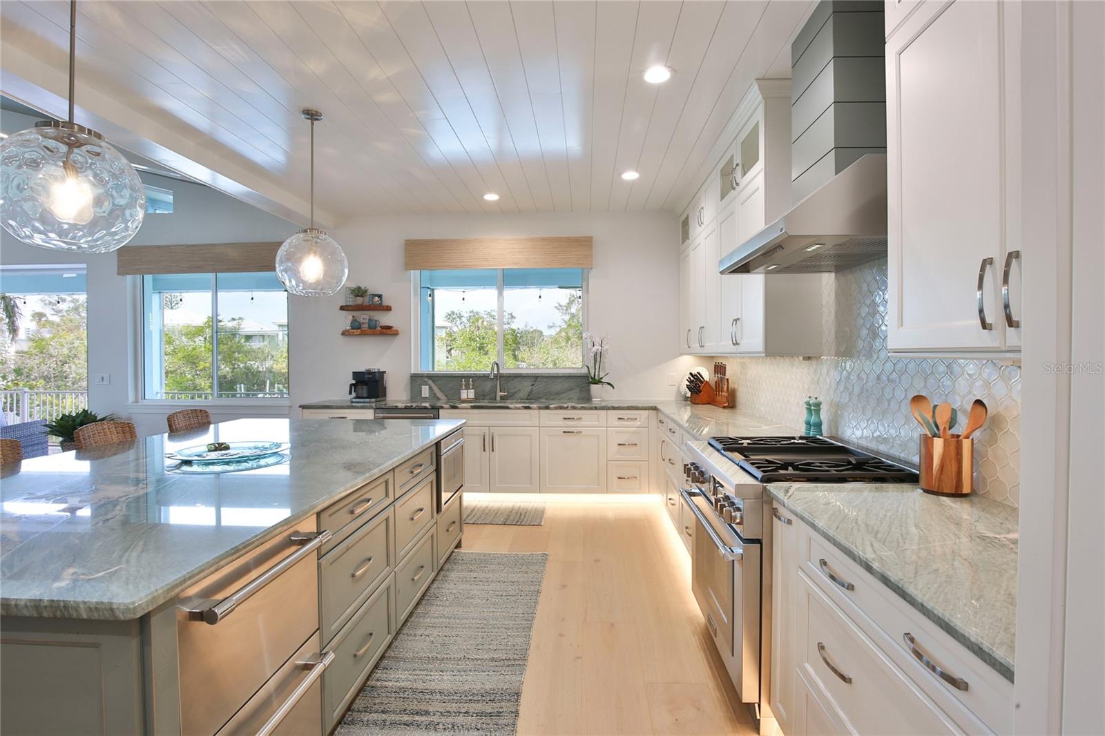 SARASOTA BEACH - Residential