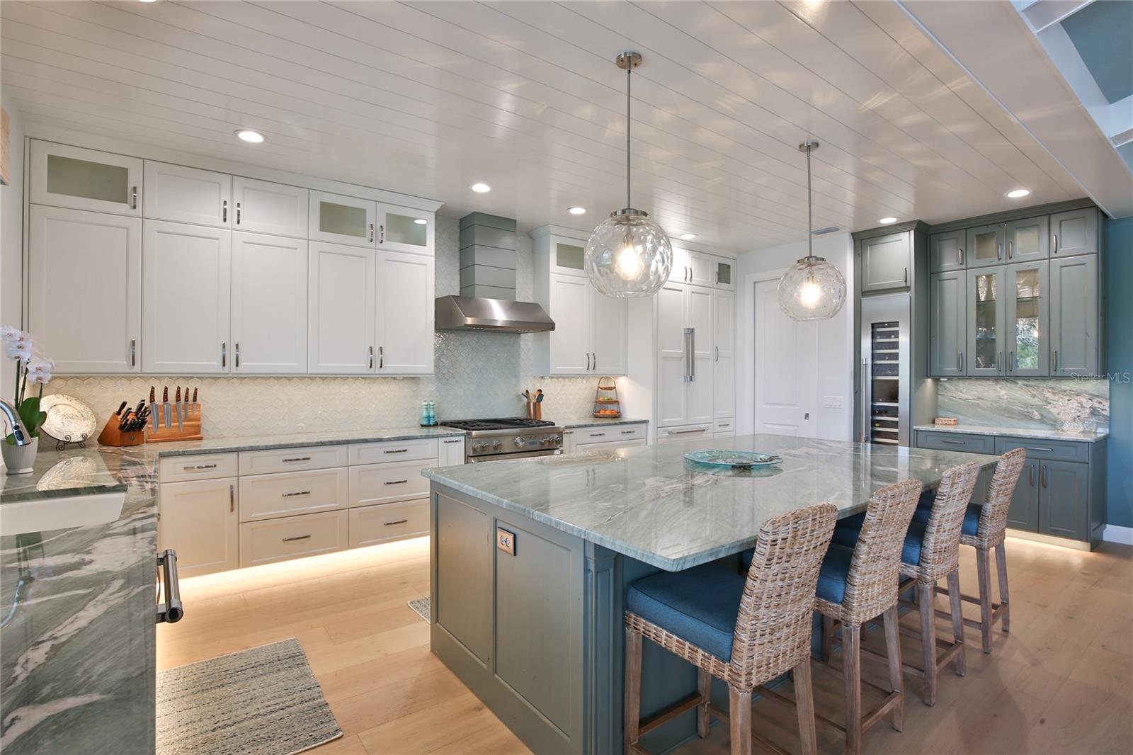 SARASOTA BEACH - Residential