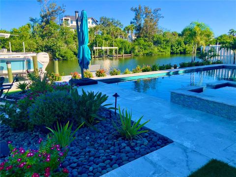 262 ISLAND CIRCLE SARASOTA FL 34242