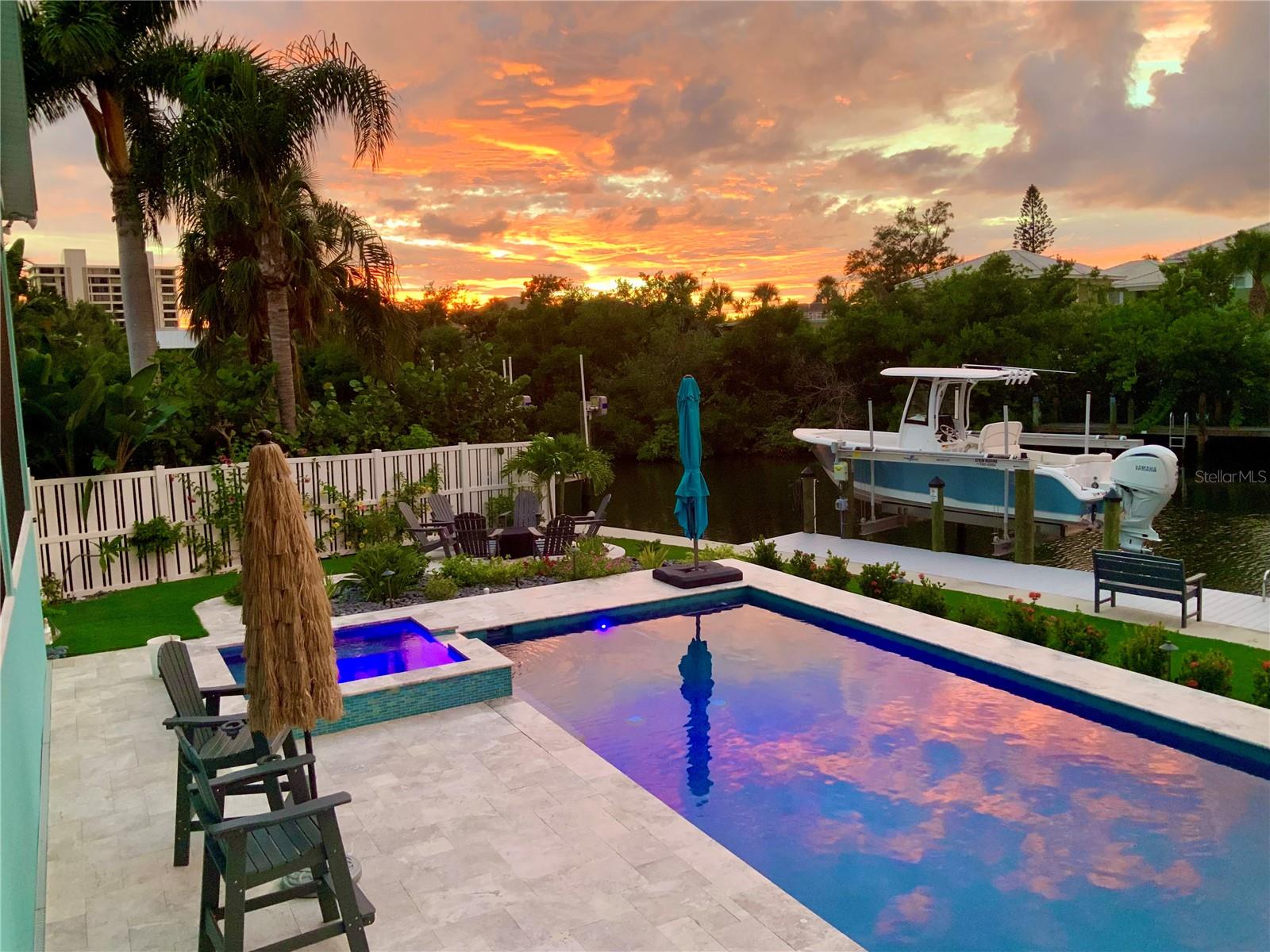 SARASOTA BEACH - Residential