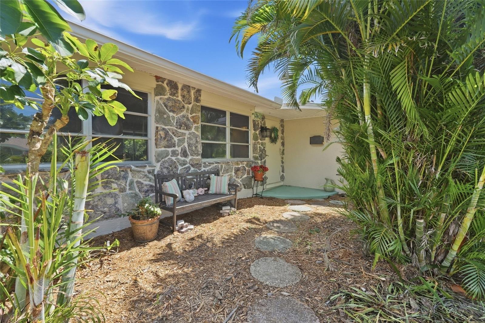 437 BEACH PARK BOULEVARD
