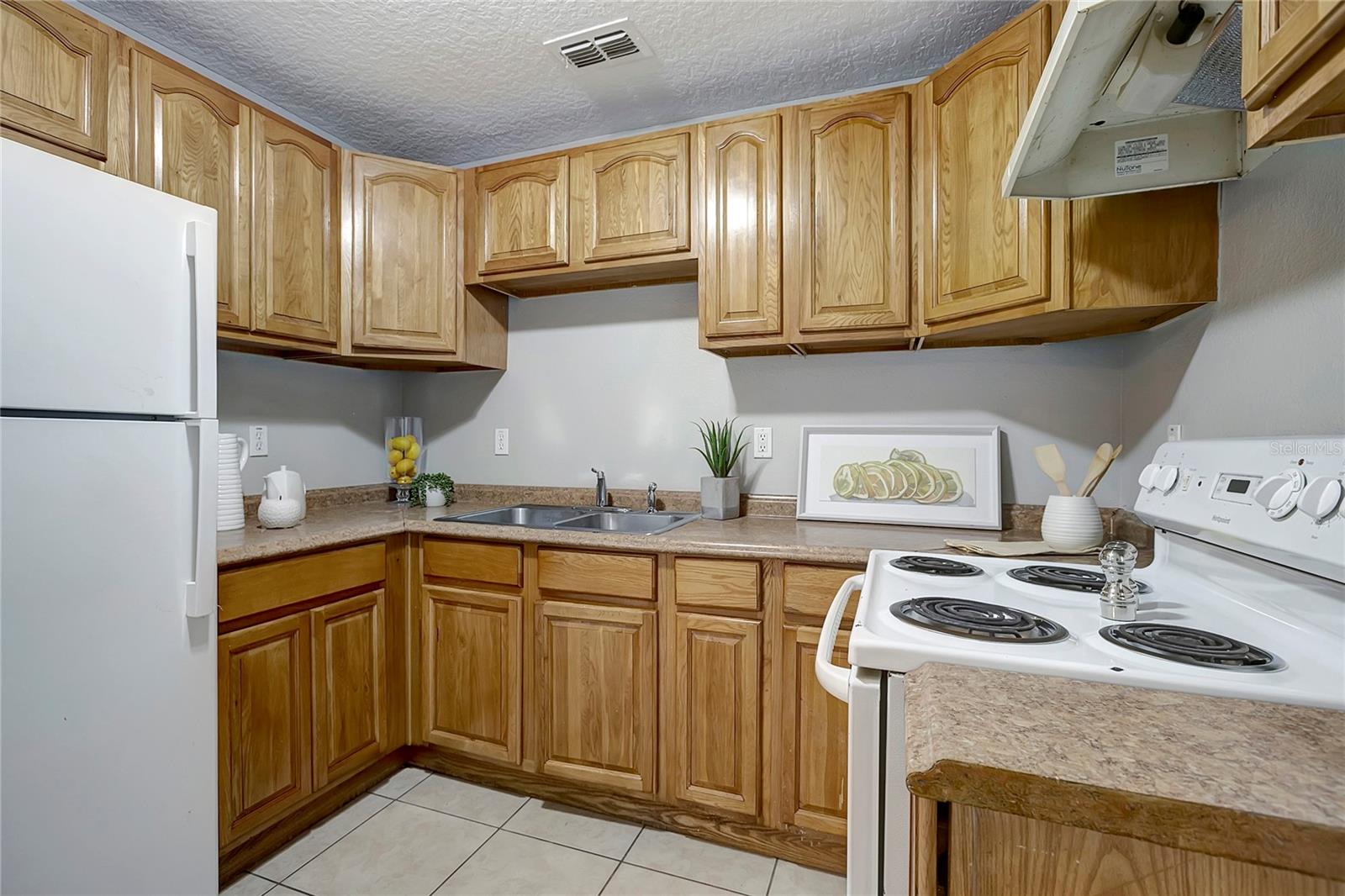 TAMPA OVERLOOK - Residential