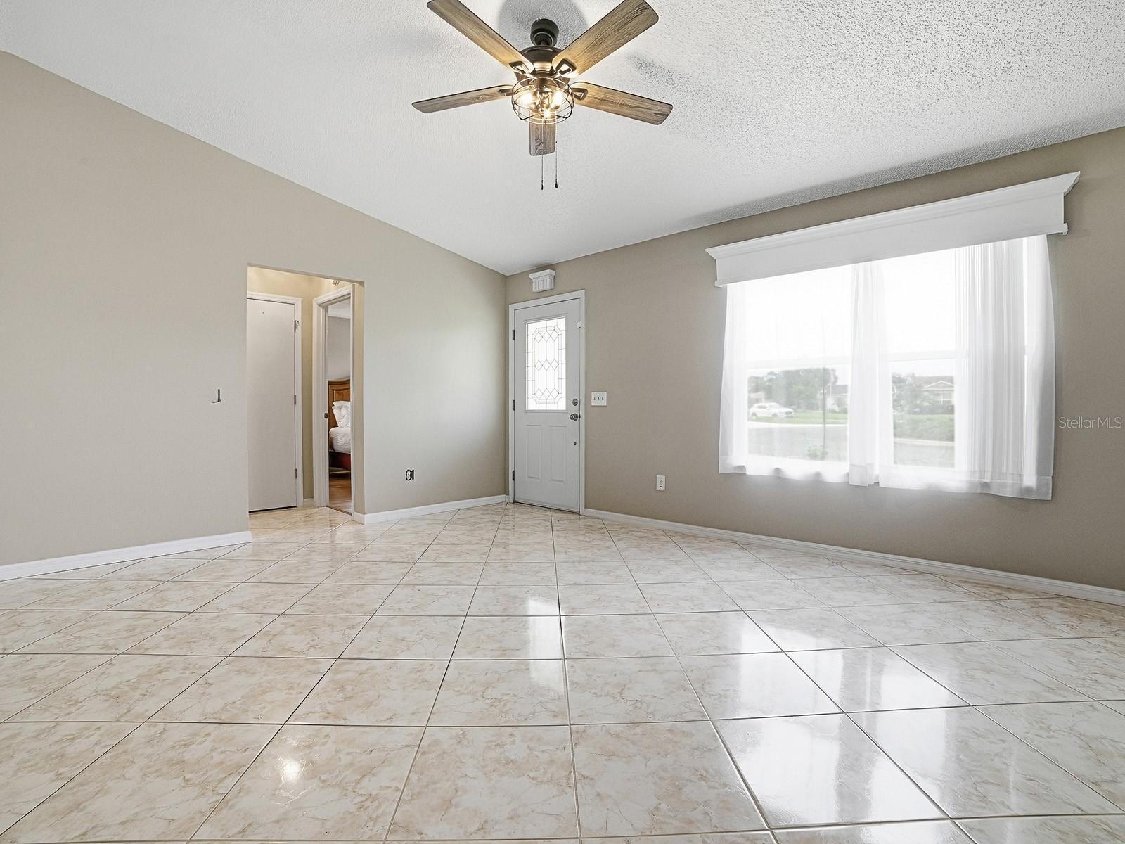 1611 ALHAMBRA WAY