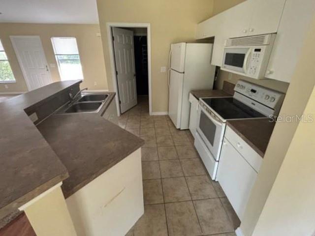 5533 DOUGLAS ROAD