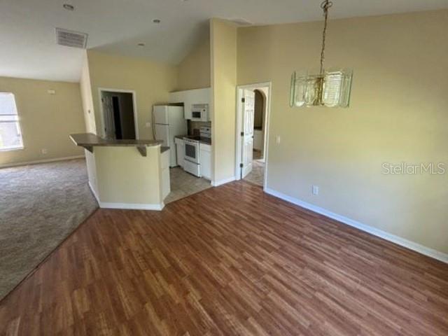 5533 DOUGLAS ROAD