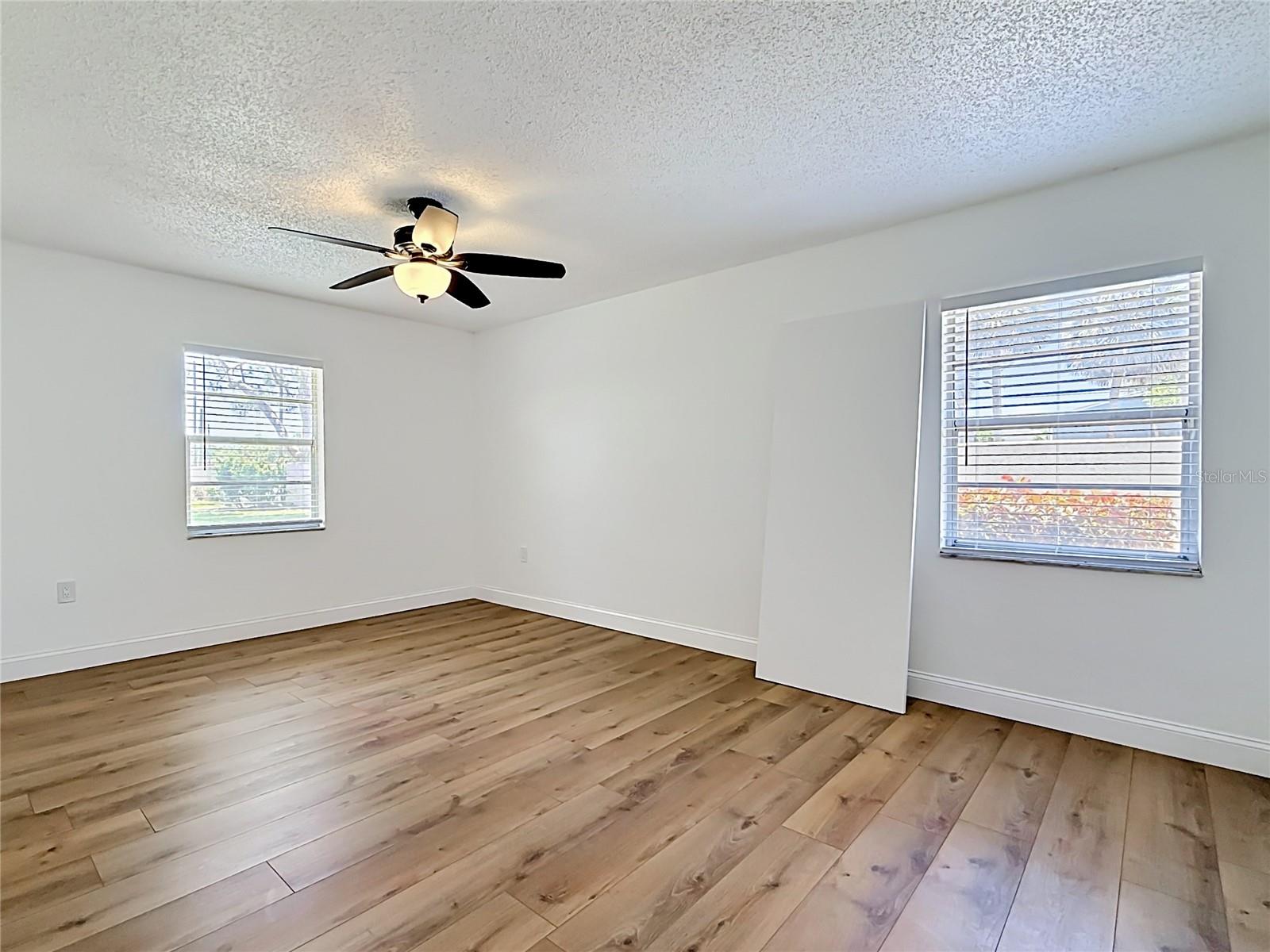 COUNTRY CLUB VILLAS CONDO - Residential
