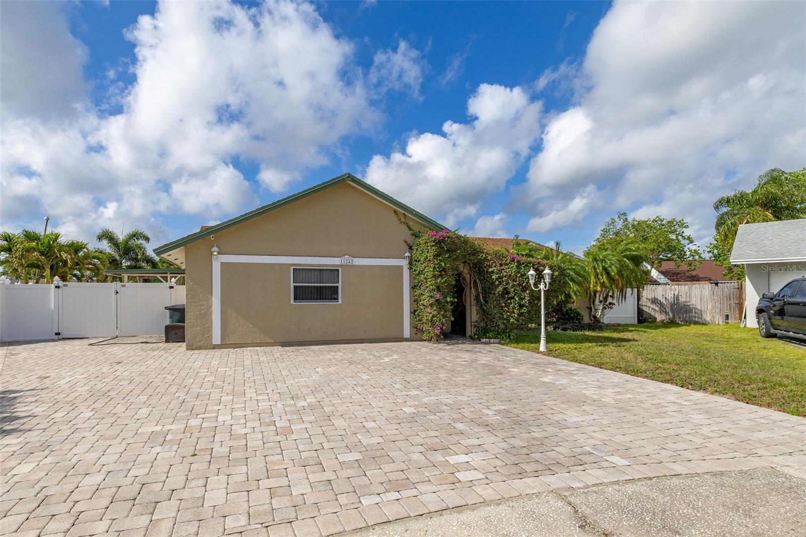 11242 STONE GATE COURT