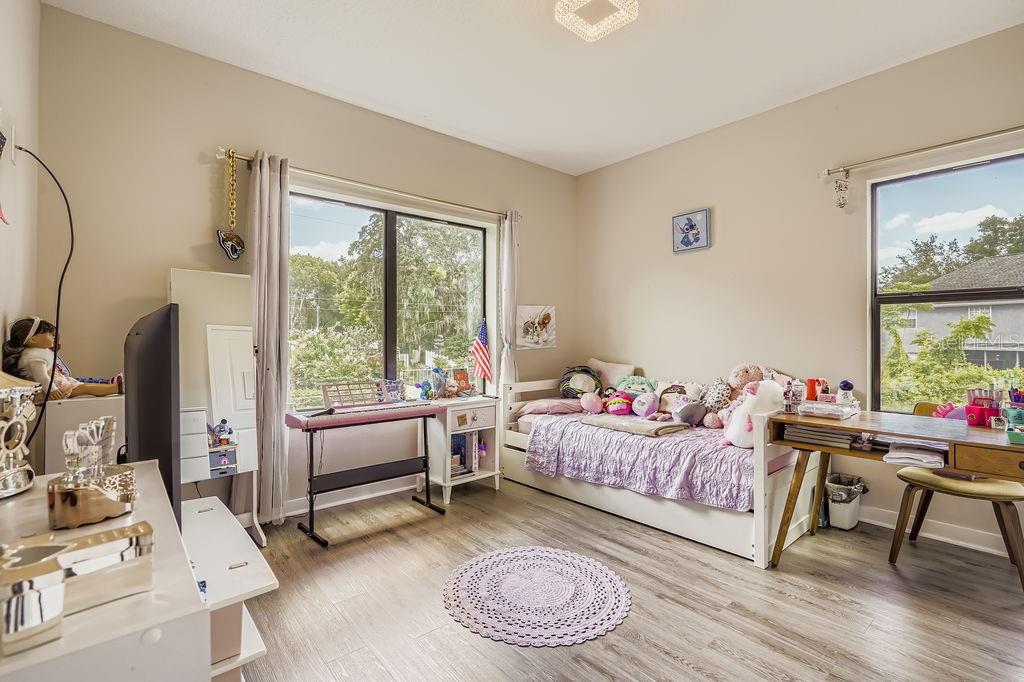 PEARL LAKE PARK - Residential