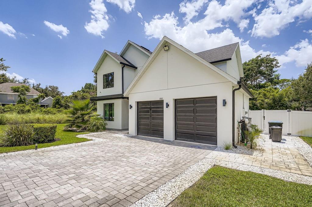 1882 LAKE PEARL DRIVE