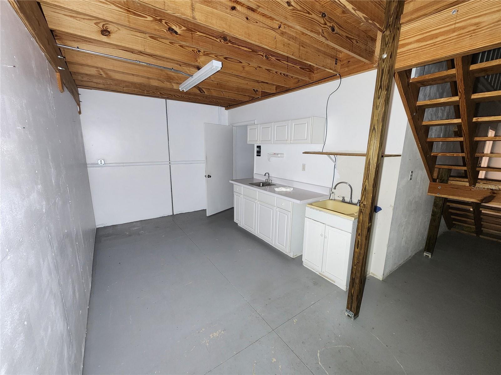 HIBISCUS CENTER CONDO - Commercial Lease