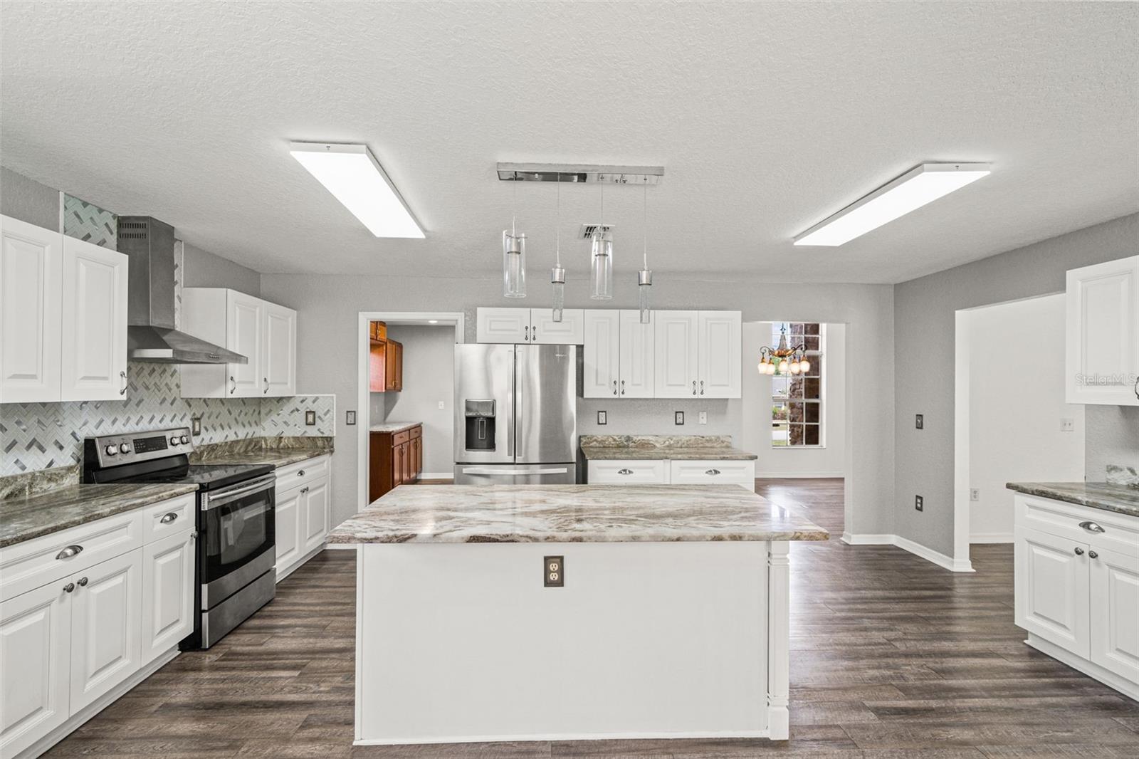 SPRING HILL - Residential