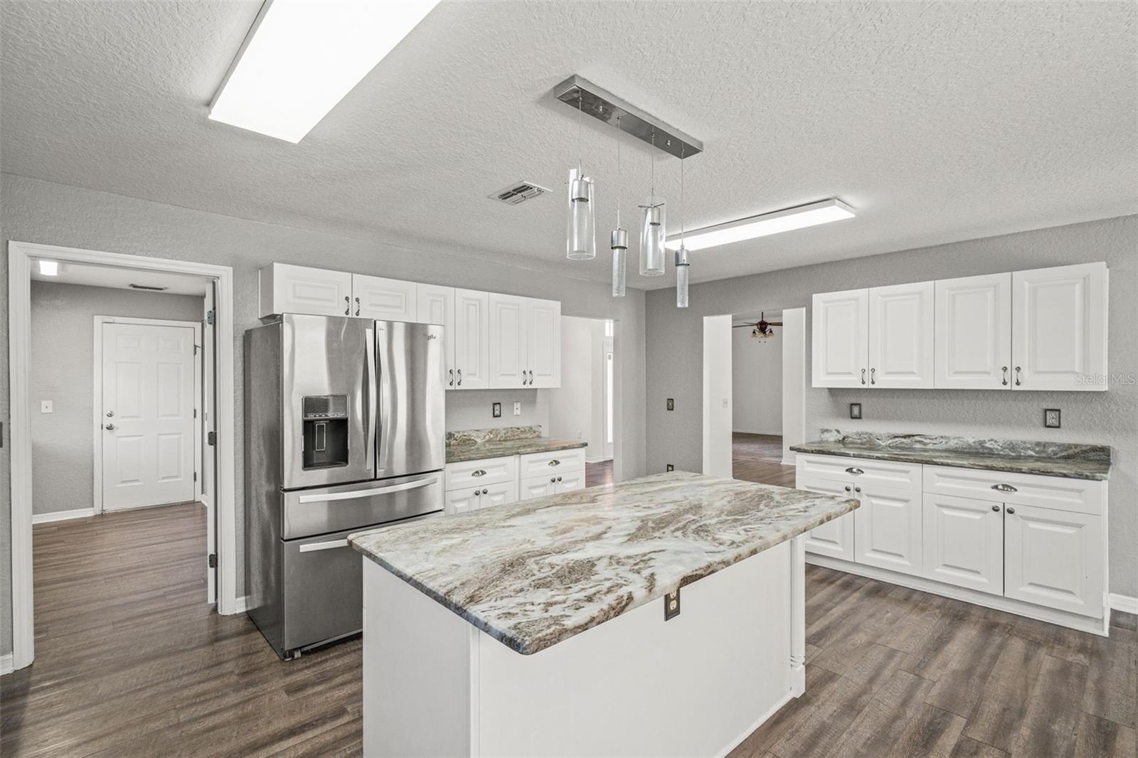 SPRING HILL - Residential