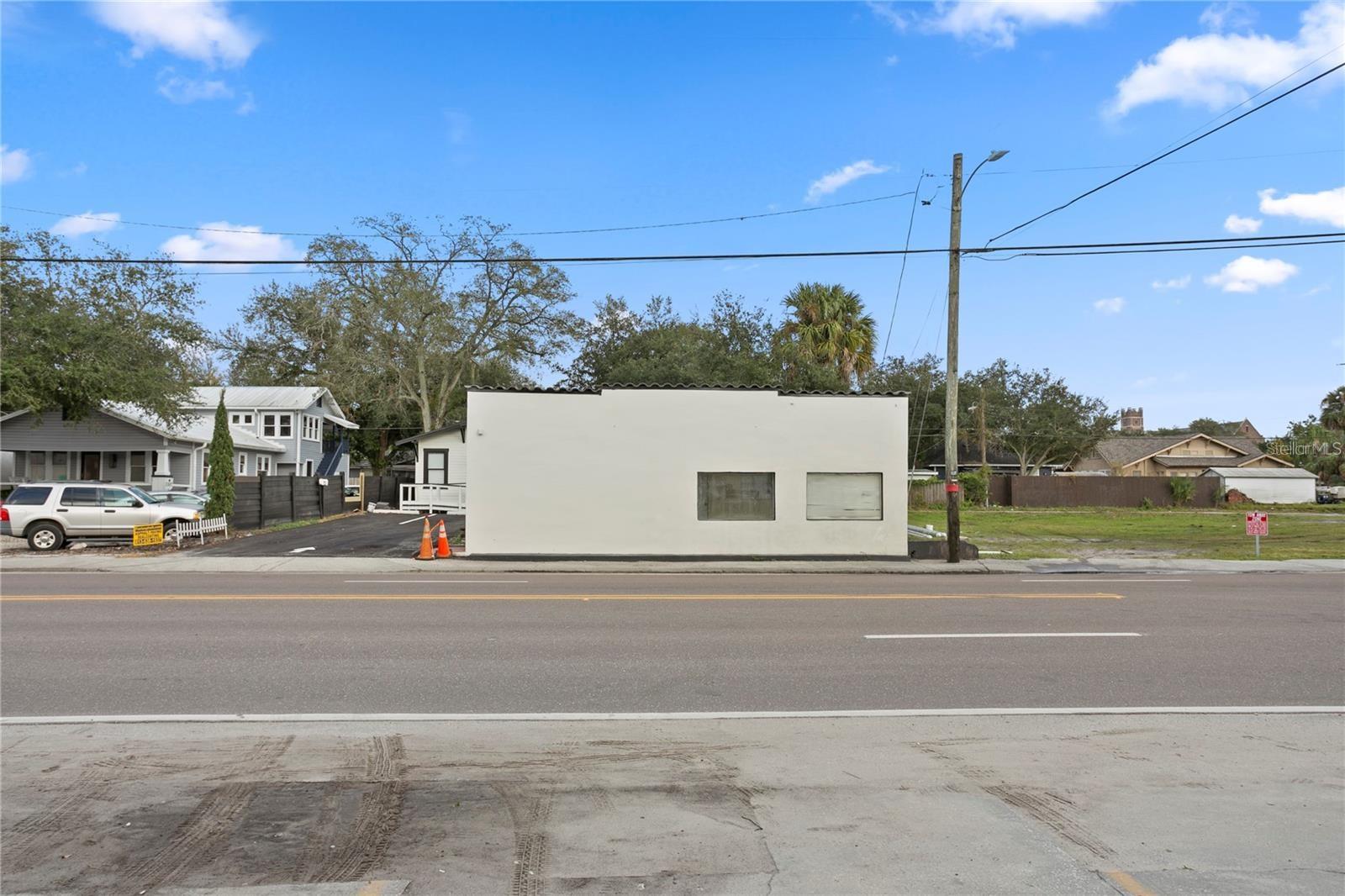 LOCATION LOCATION LOCATION! This commercial hotspot is located right off N. Florida Avenue in the Historic district of Seminole Heights! This site has amazing visibility and massive daily exposure. Very visible wall space perfect for a mural and signage. Zoned SH C-1 and is a short distance to The Independent, Cappys Pizza, Spaddy's coffee, Whatever Pops and tons of other great hotspots of Tampa. This space is perfect for a start up retail business, or fast-casual restaurant. Perfect for a small “build your own bowl”/ “assembly line” restaurant, juice/smoothie shop, or anything else! Seminole Heights is the foodie/small business hub of Tampa and great for start ups. A short commute to Downtown Tampa and seconds from I-275. Come put your finishing touches on this great site. Owner is willing to negotiate build out terms. See it before it’s gone!