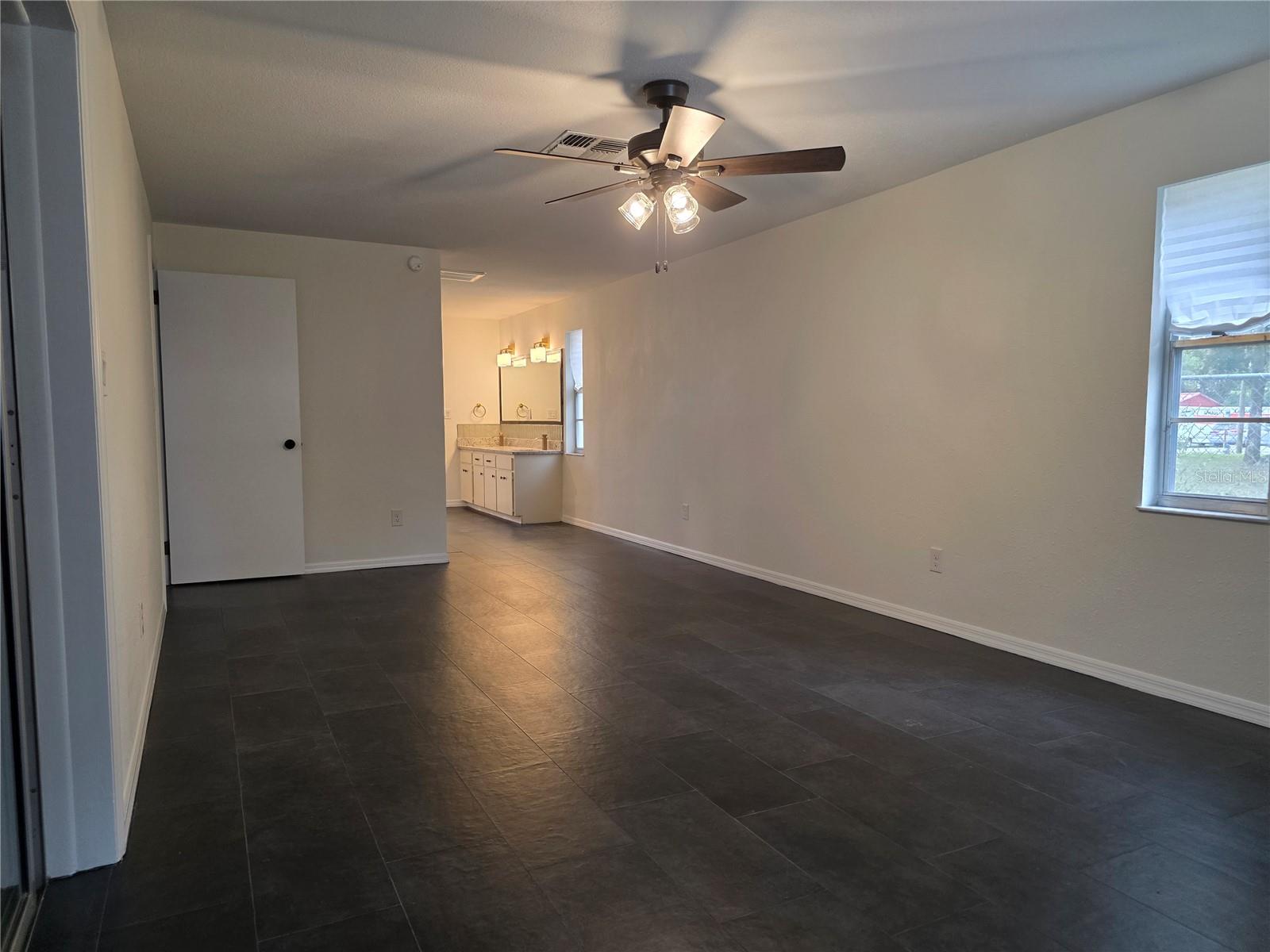 CITY ZEPHYRHILLS - Residential Lease