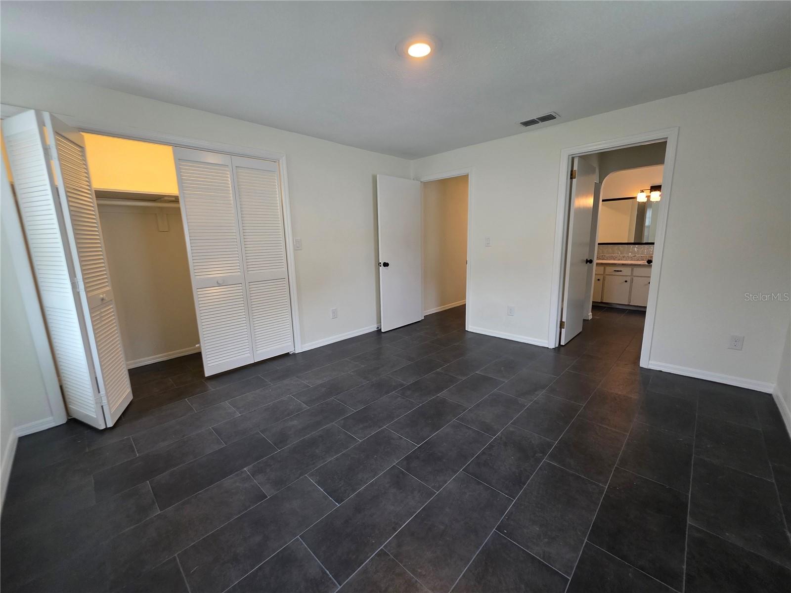 CITY ZEPHYRHILLS - Residential Lease