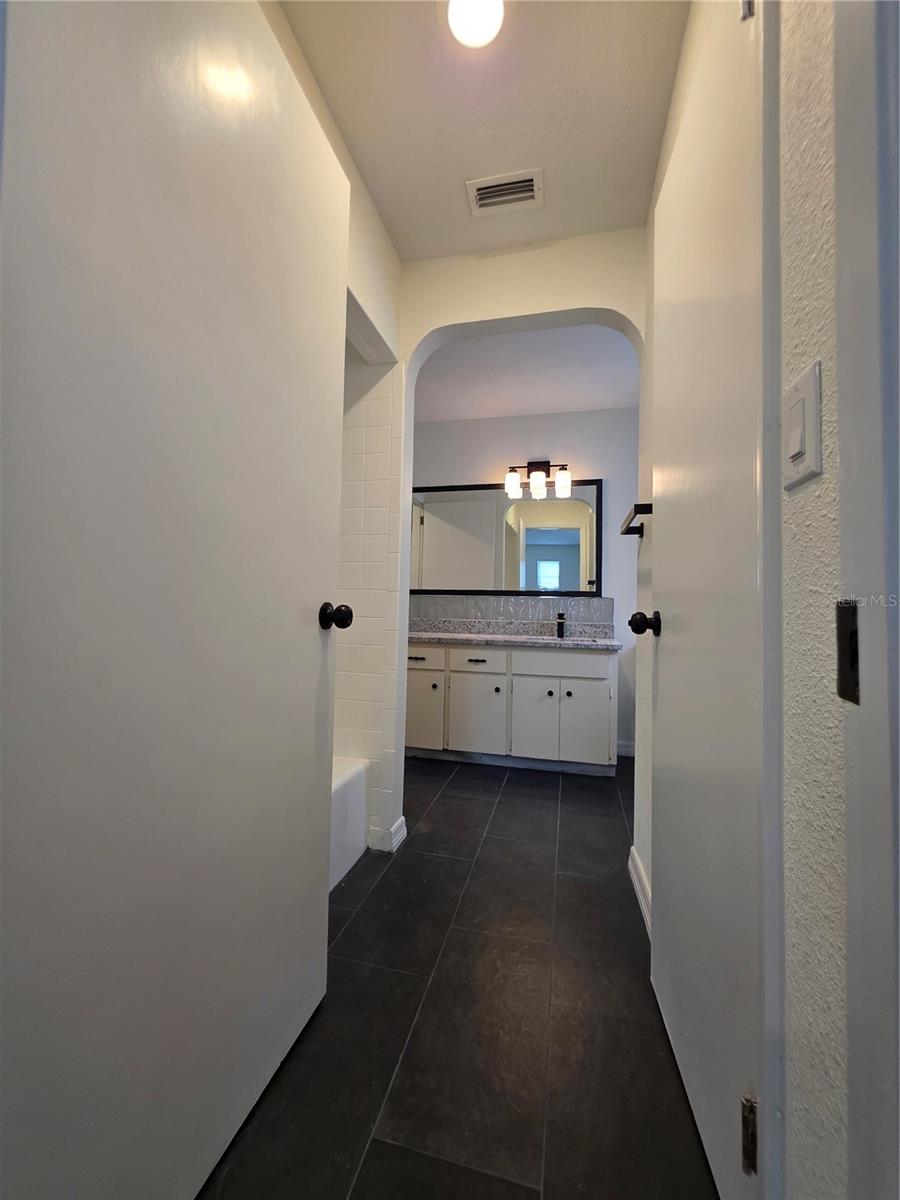 CITY ZEPHYRHILLS - Residential Lease