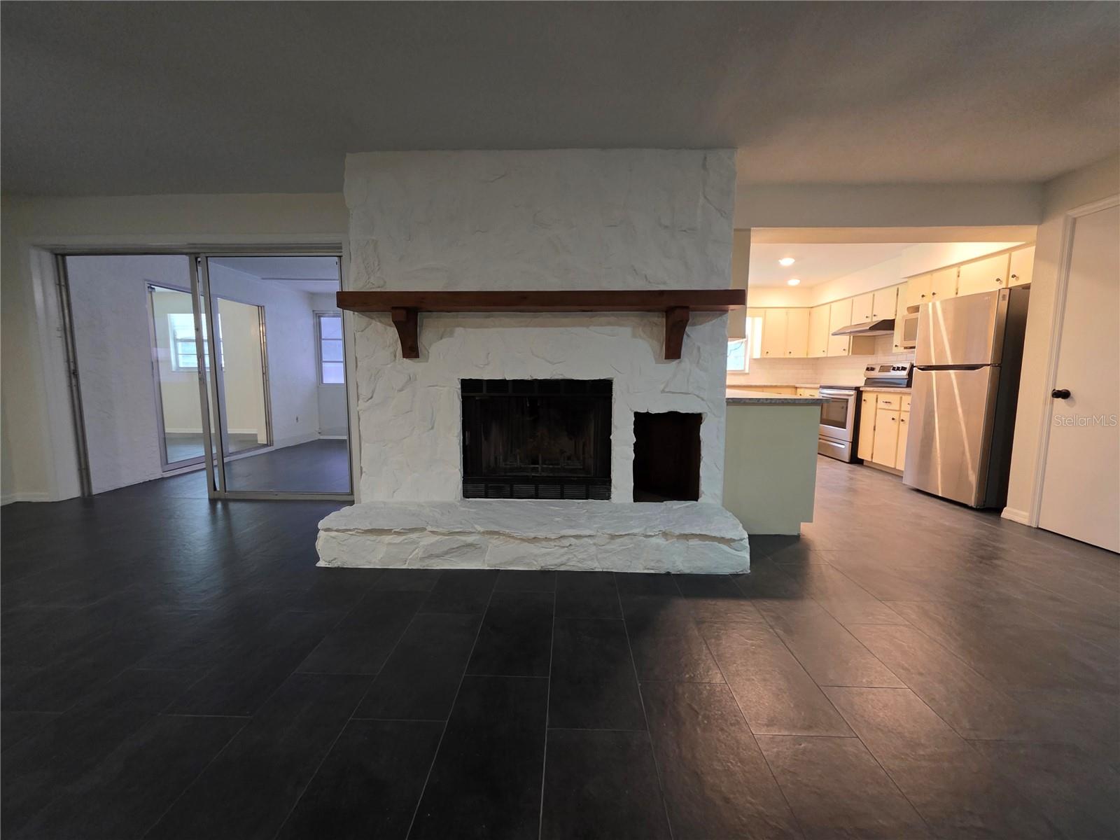 CITY ZEPHYRHILLS - Residential Lease