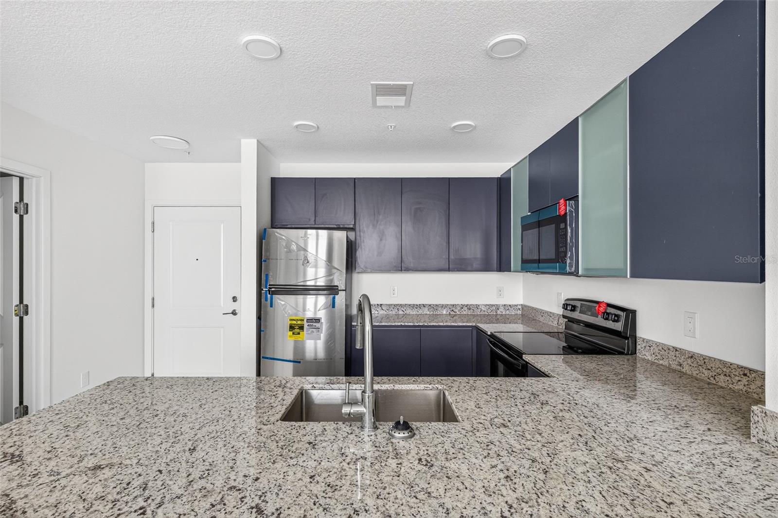 5563 MILLENIA PARK BLVD 517