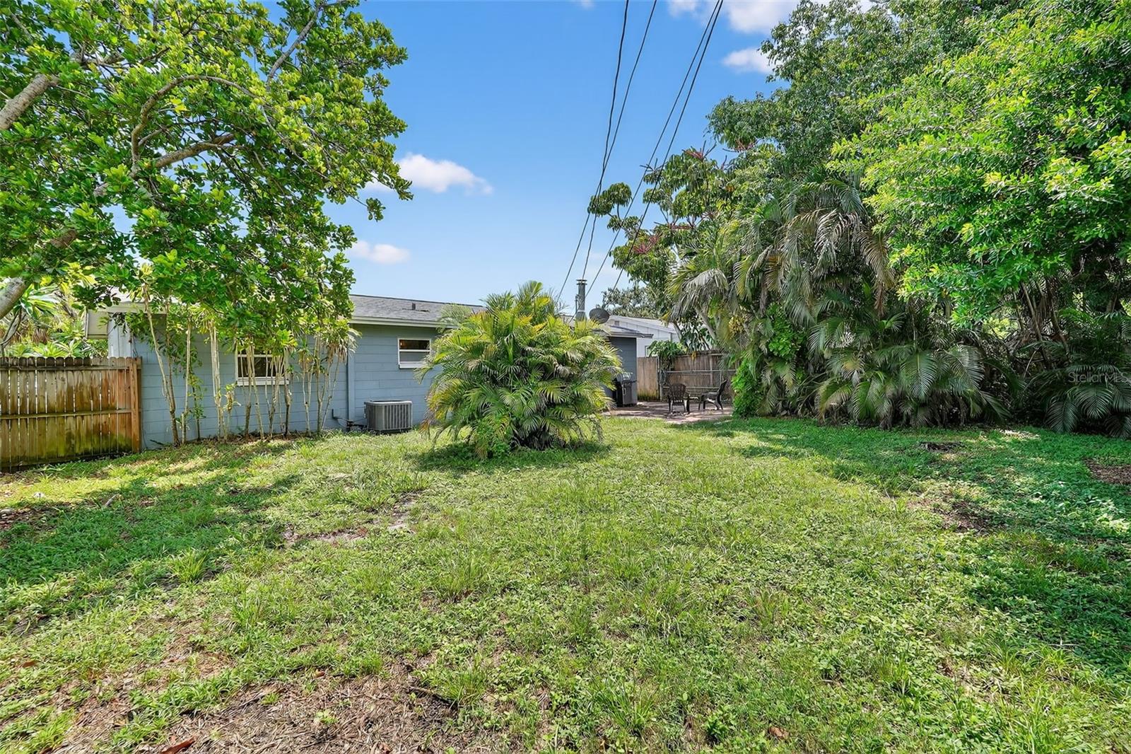 SEMINOLE LAKE VILLAGE 1ST ADD - Residential Lease