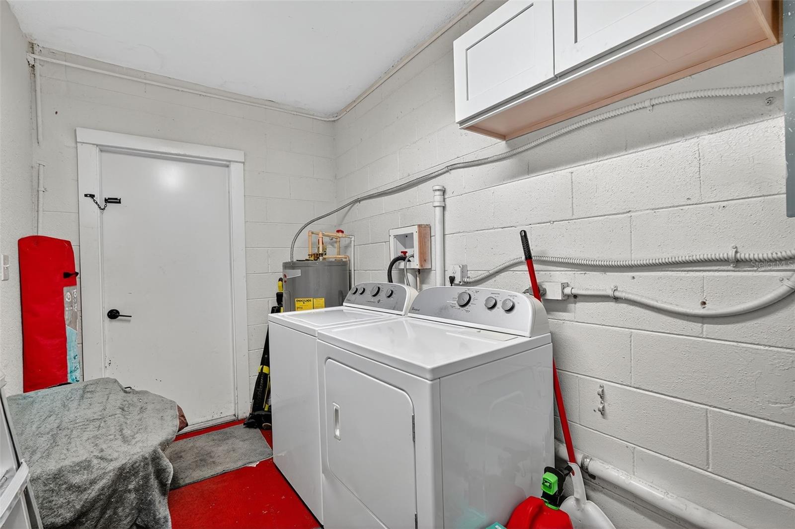 SEMINOLE LAKE VILLAGE 1ST ADD - Residential Lease